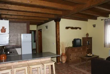 Casa Rural y Apartamentos Turísticos Las Candelas