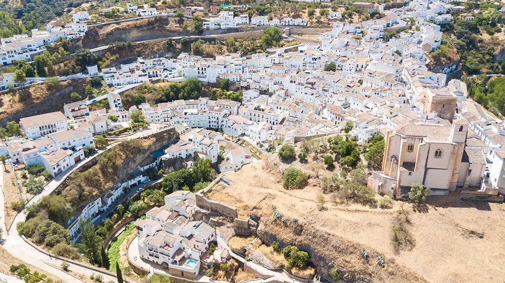 Vista aérea de Setenil de las Bodegas. 