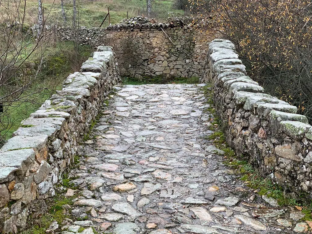 Puentes medievales de Canencia