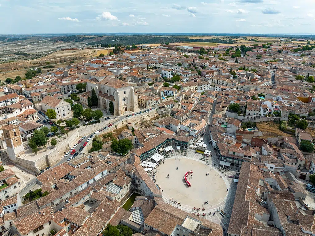 La localidad de Chinchón, a vista de pájaro.