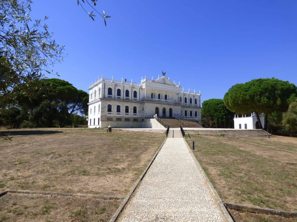 Palacio del Acebrón