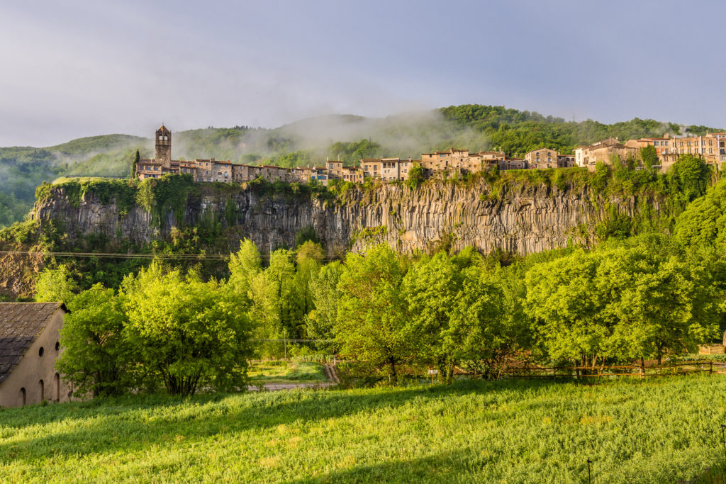 Pueblos curiosos: Castellfollit de la Roca