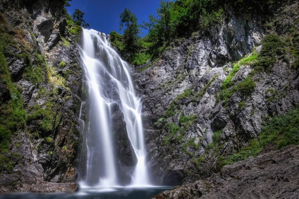 Saut Deth Pish, Cataluña