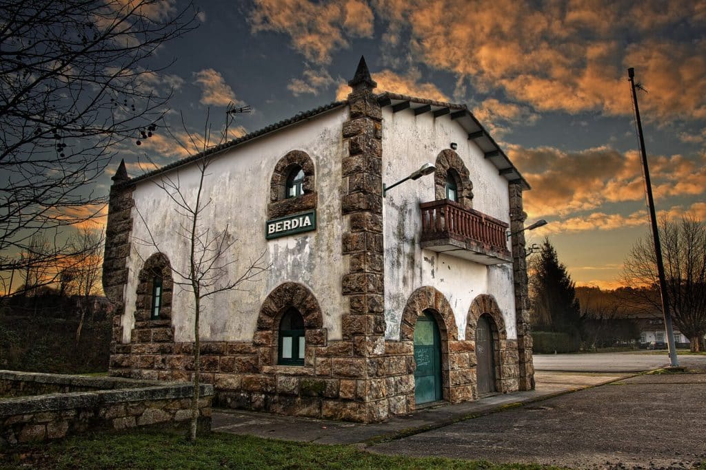 Estación de Verdía, Santiago de Compostela. Estaciones de tren abandonadas