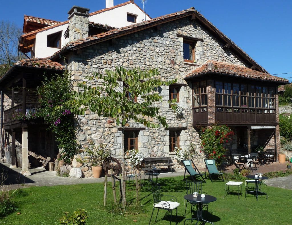 Casa La Cortina en la Ruta del Cares