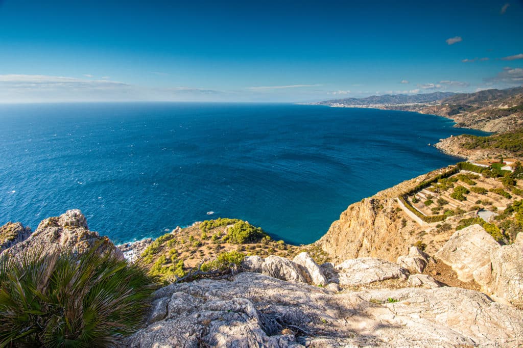 Ruta por los Acantilados de Maro-Cerro Gordo, Andalucía