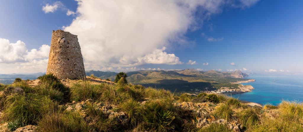 Talaia de Son Jaume, entre Cala Agulla y Cala Mesquida. Por SuxxesPhoto