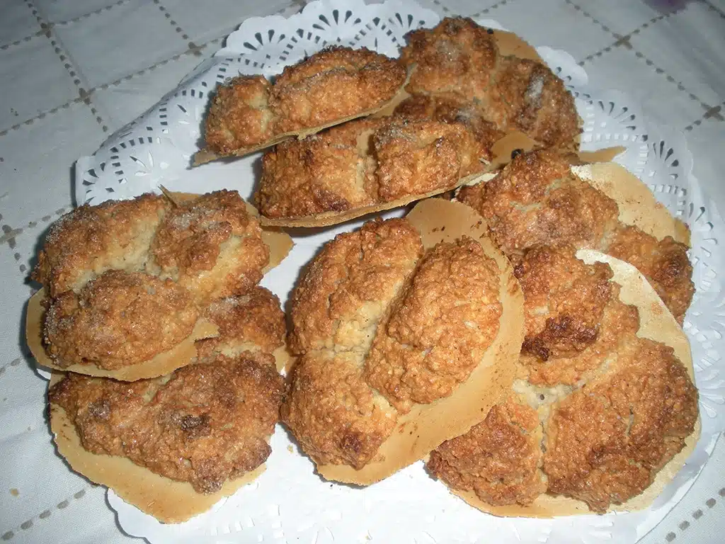 Dulces típicos de pueblo: los almendrados de Allariz (Ourense).