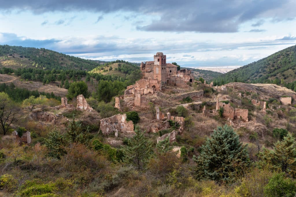 Pueblo abandonado de Turruncún, uno de los pueblos más misteriosos de España.  Por Néstor MN 