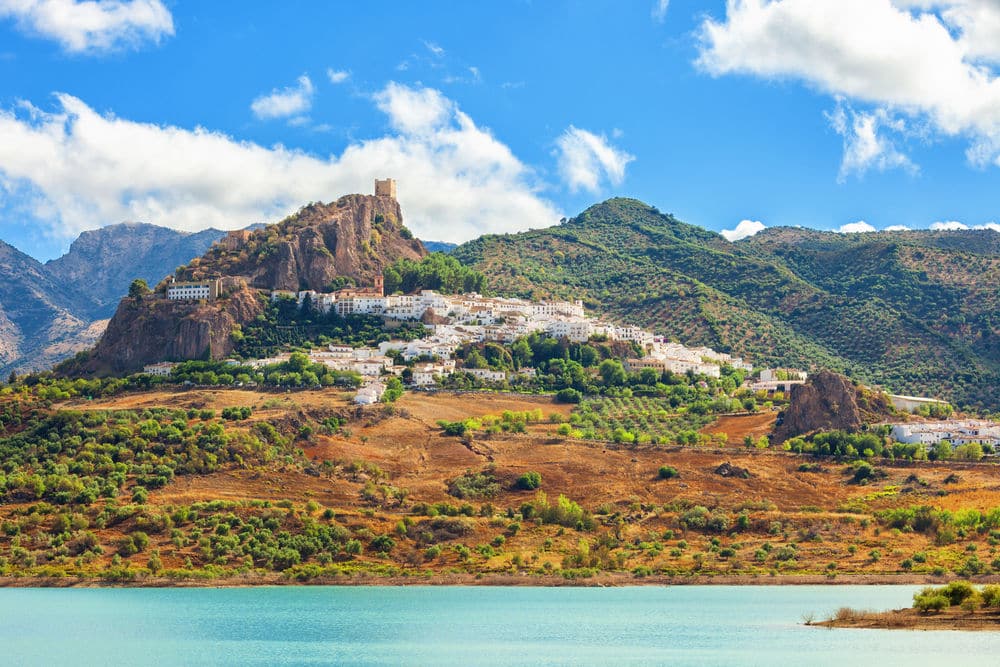 Zahara de la Sierra, uno de los pueblos blancos de Andalucía