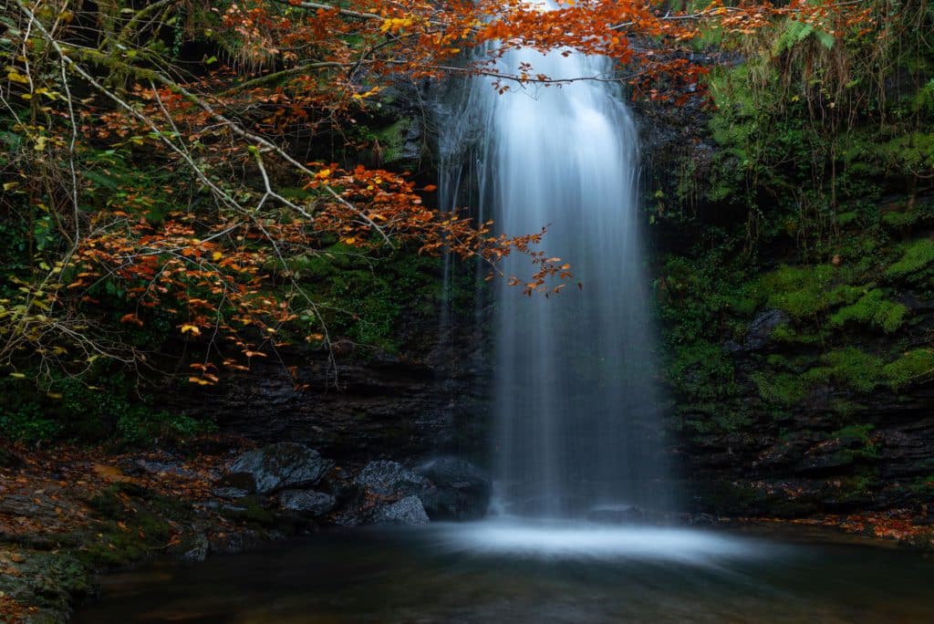 Rutas de senderismo por Cantabria: cascada lamiña