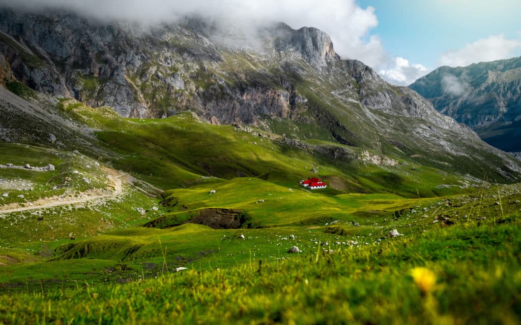 El chalet Real entre los Picos de Europa.