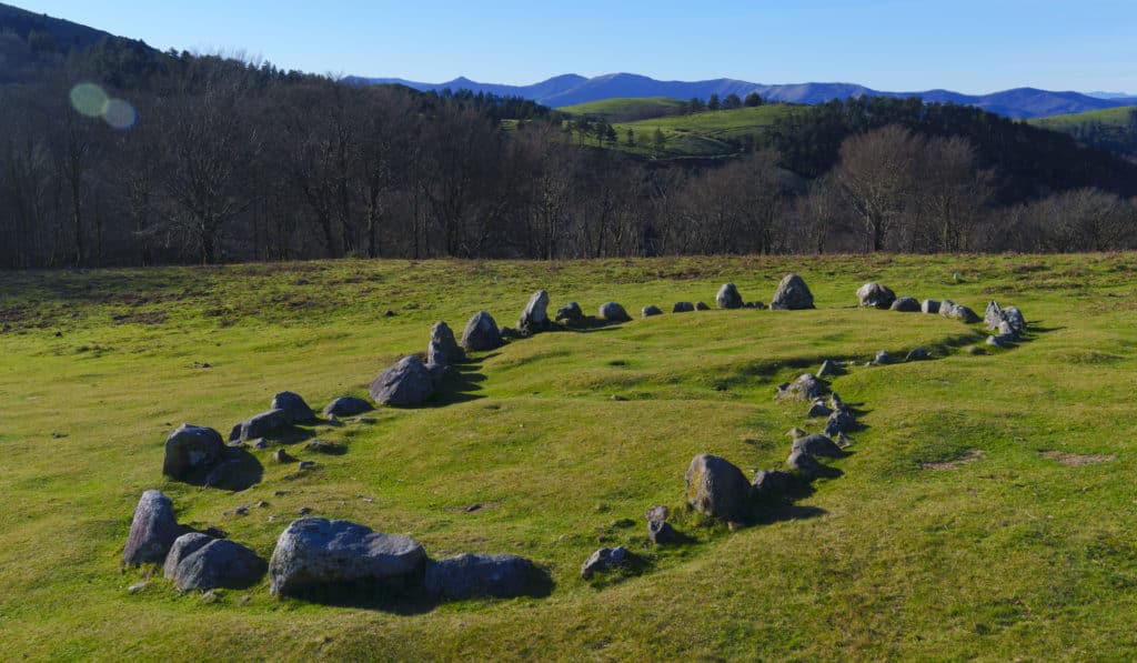 Cromlech de Oianleku, cerca del camino hacia Artikutza, Parque Natural Aiako Harriak