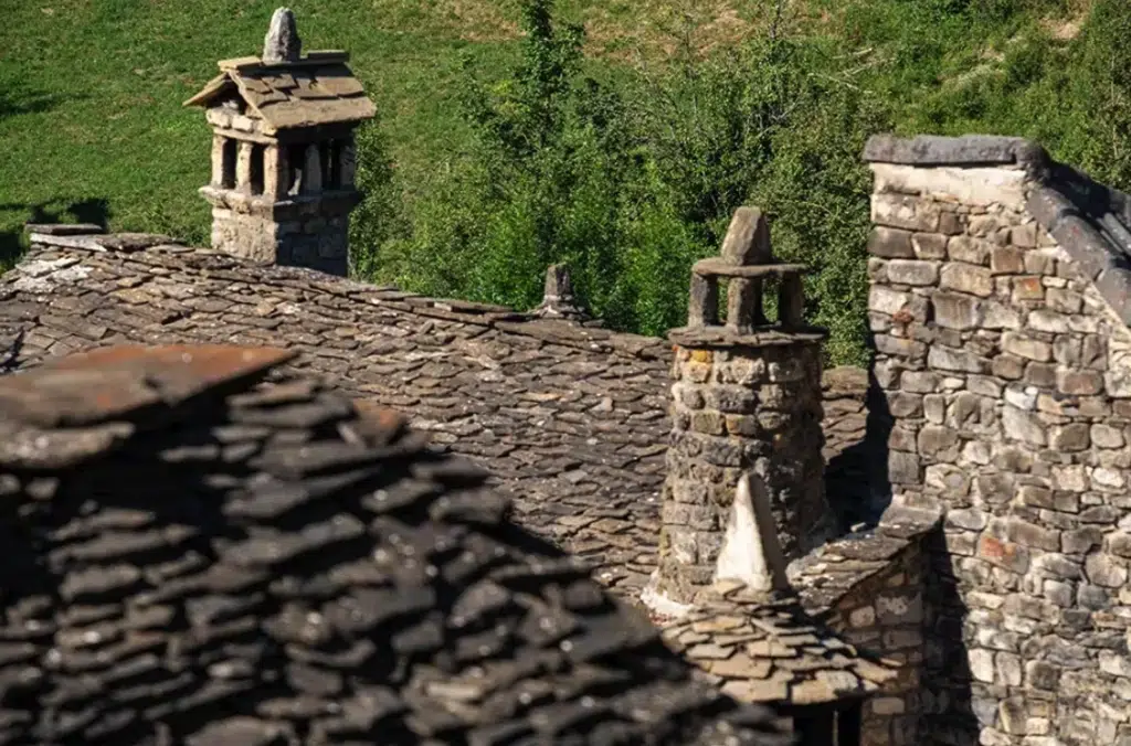 Había ‘chamineras’ (chimeneas) de distintas formas: troncocónicas, cilíndricas, rectangulares o cuadradas. Por Tolo.
