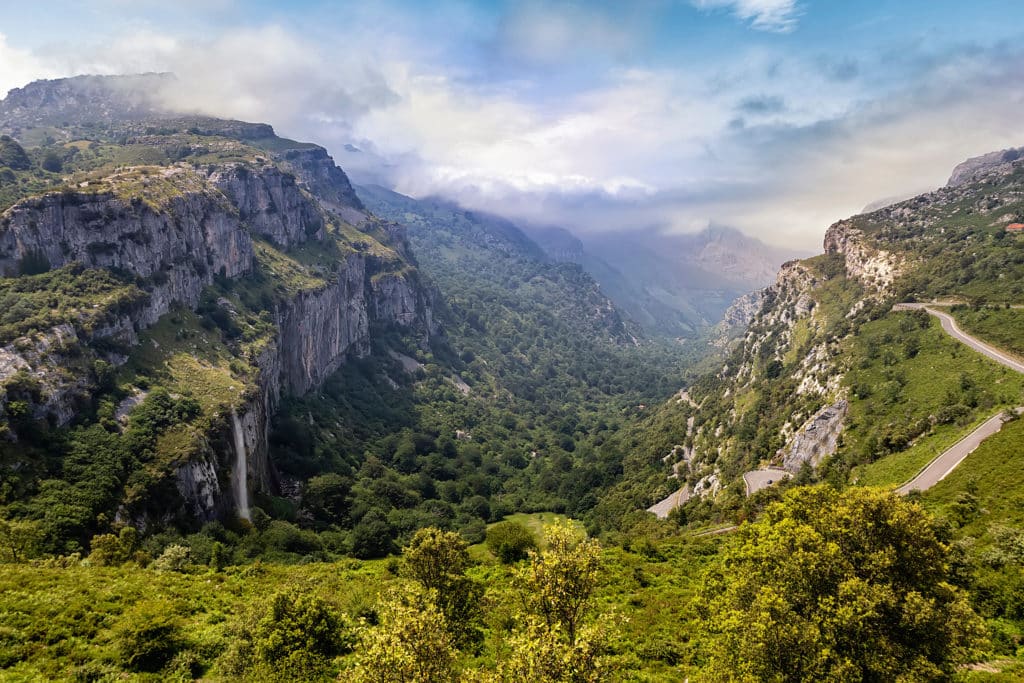 Nacimiento del Asón