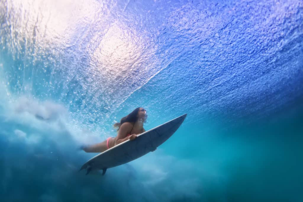 Deportes acuáticos: surf