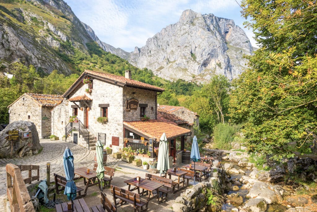 Pueblos aislados en España: Bulnes