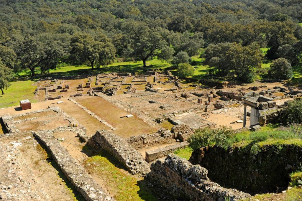 Vistas de Munigua