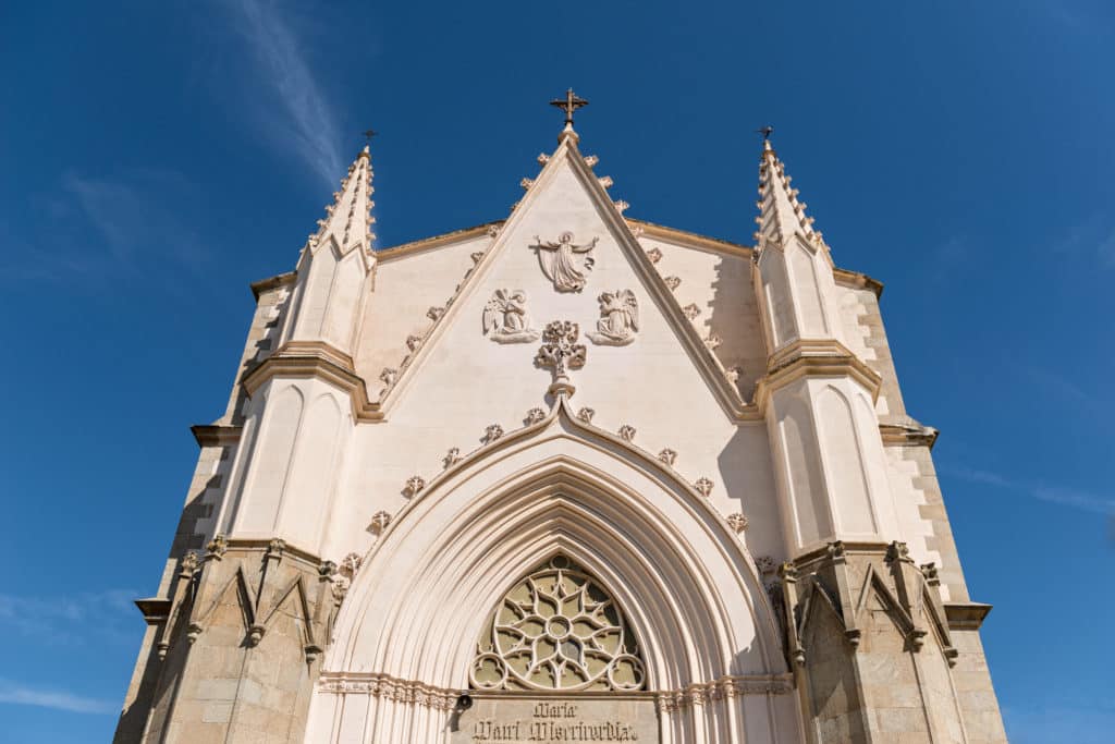 Santuario Virgen de la Misericordia en Canet de Mar. Por gitanna.