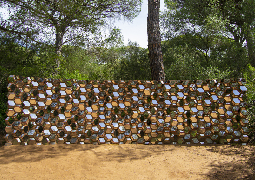 Pared de ladrillos, obra de Olafur Eliasson en la Fundación Montenmedio Contemporánea