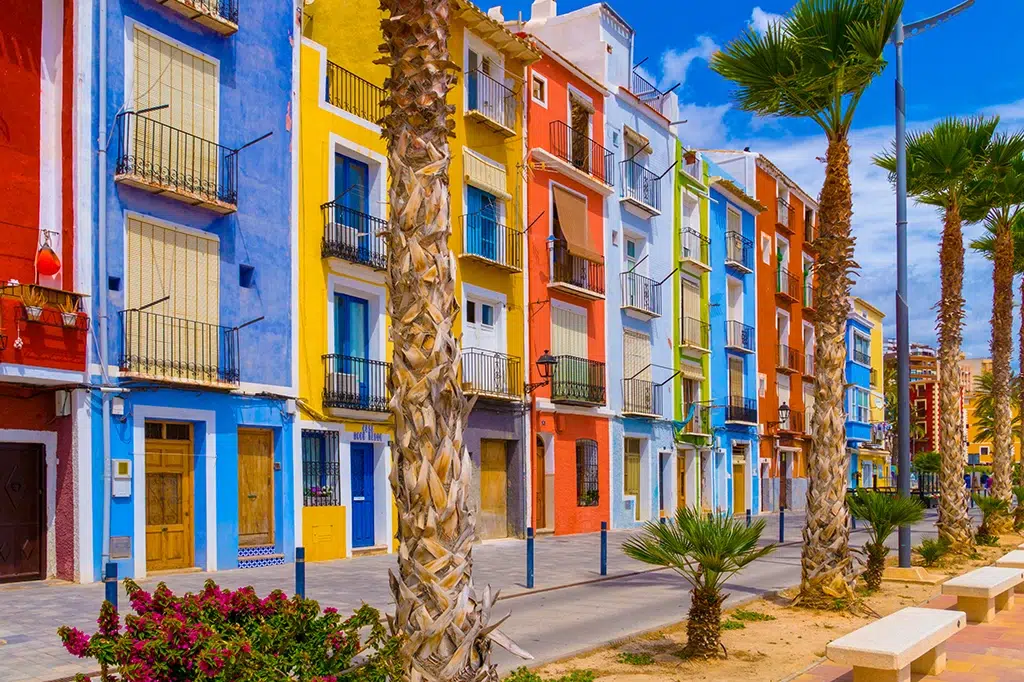 Villajoyosa (Alicante), uno de los pueblos más coloridos de España. Por Katrine