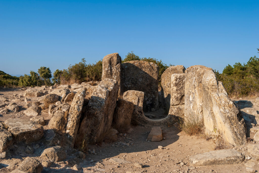 Dolmen Mina de Farangotea en Arjona. Por Jhony.