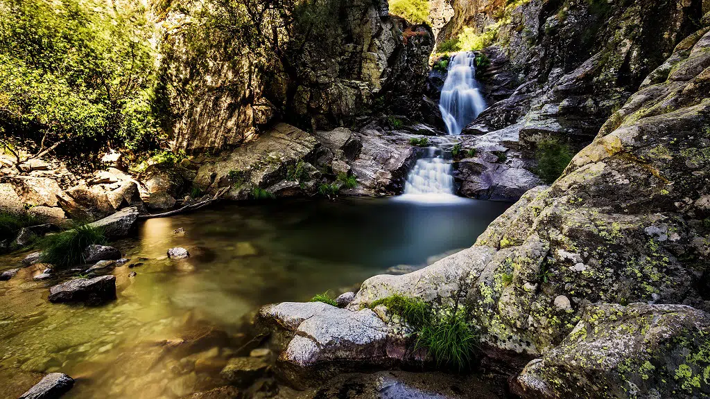 Qué ver en invierno a menos de 2 horas de Madrid: la Cascada del Purgatorio