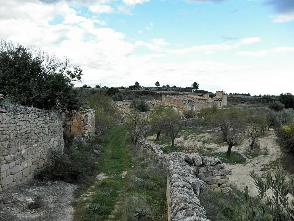 Mas del Labrador, uno de los pueblos deshabitados de Teruel. Por Faustino Calderón