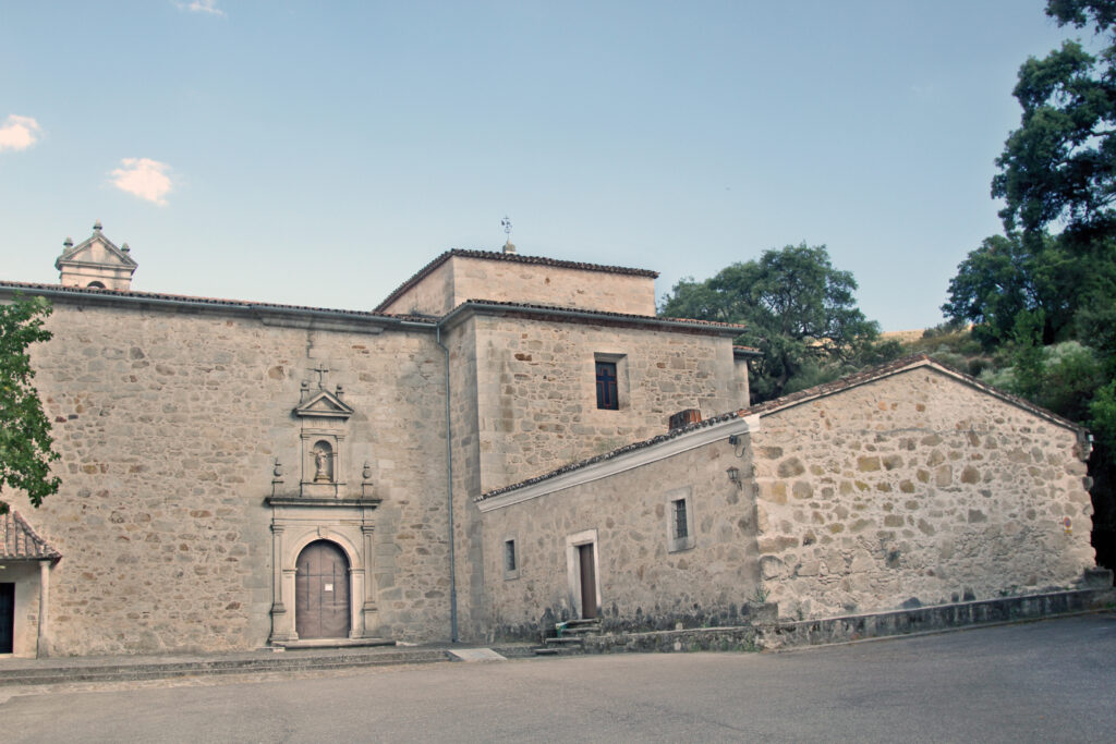 Convento de El Palancar, Pedroso de Acim. ¿El convento más pequeño del mundo? Por  José Luis Sánchez Ma.