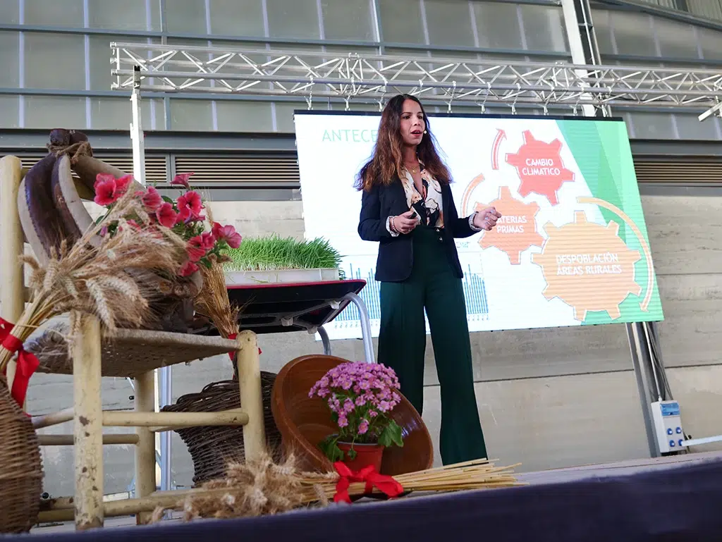 Ponencia de Rafaela Herrera en la feria del pastoreo en Villaralto. Por Ayuntamiento de Villaralto