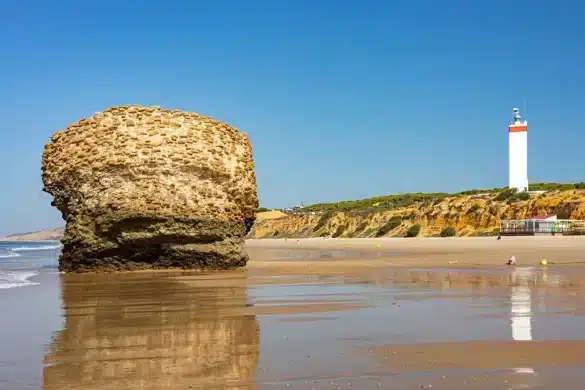 Escapadas costeras: 6 playas cerca de Sevilla para huir del calor