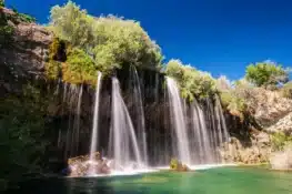 Ruta a la cascada Molino de San Pedro, un espectáculo de aguas cristalinas